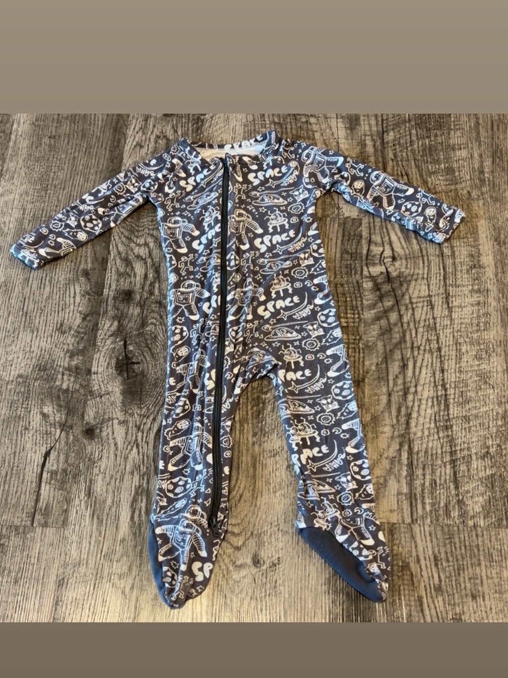Space-Print Footed One-Piece Pajama - Gray/White